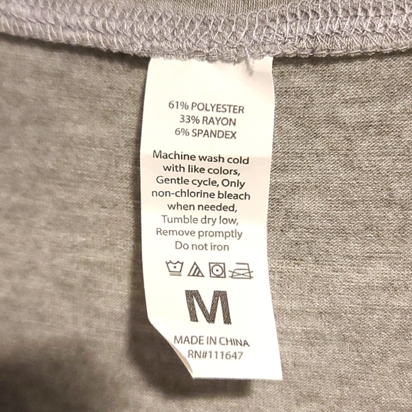 EASTER T-SHIRT - says Hip Hop, size M-L grey scoop neckline NWT - Picture 5 of 5